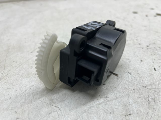 bontott PEUGEOT 3008 Fűtés Állító Motor