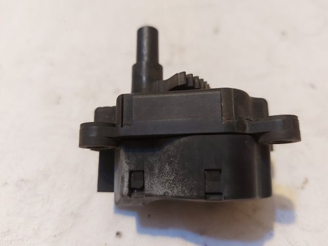 bontott PEUGEOT 3008 Fűtés Állító Motor