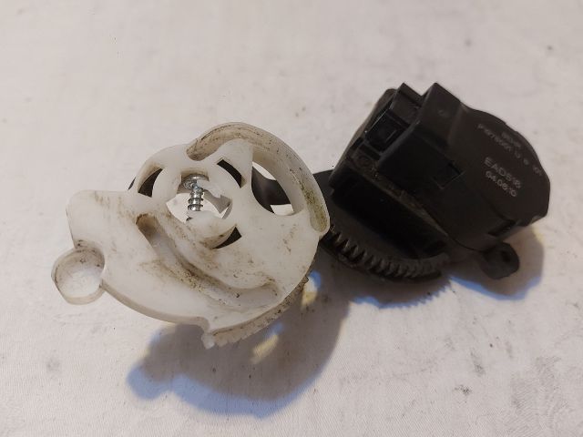 bontott PEUGEOT 3008 Fűtés Állító Motor