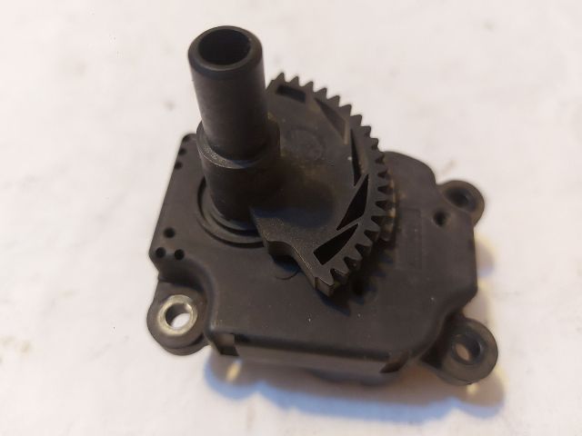 bontott PEUGEOT 3008 Fűtés Állító Motor