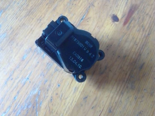 bontott PEUGEOT 3008 Fűtés Állító Motor