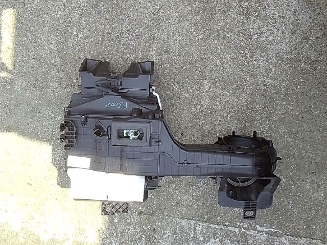 bontott PEUGEOT 3008 Fűtés Box