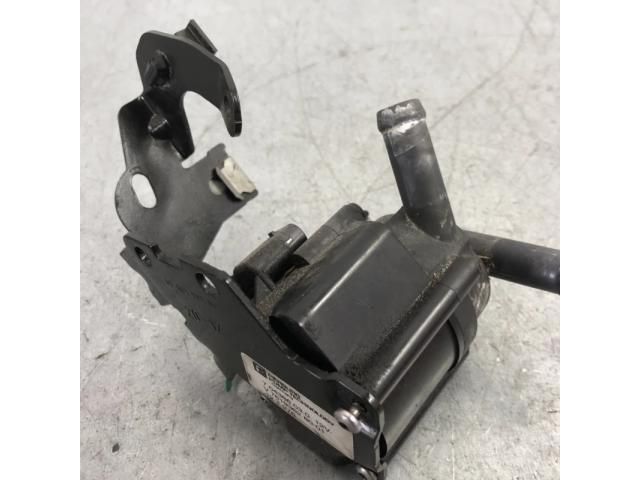bontott PEUGEOT 3008 Fűtéscsap