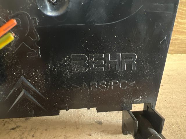 bontott PEUGEOT 3008 Fűtéskapcsoló (digit klímás)