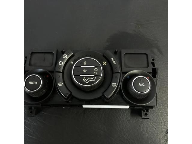 bontott PEUGEOT 3008 Fűtéskapcsoló (digit klímás)