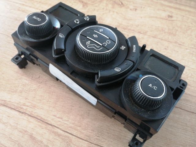 bontott PEUGEOT 3008 Fűtéskapcsoló (digit klímás)