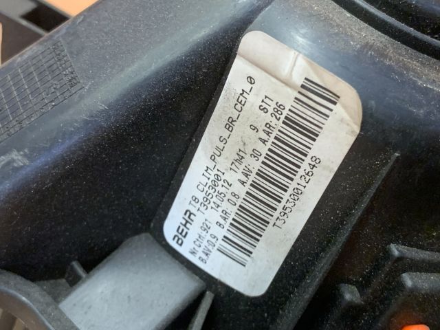 bontott PEUGEOT 3008 Fűtőmotor (Klímás)