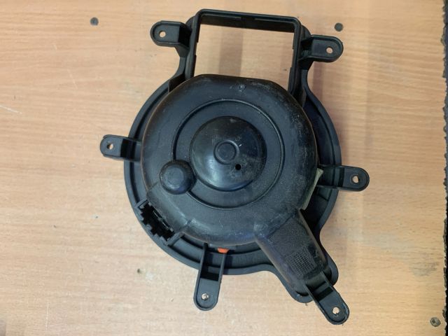 bontott PEUGEOT 3008 Fűtőmotor (Klímás)