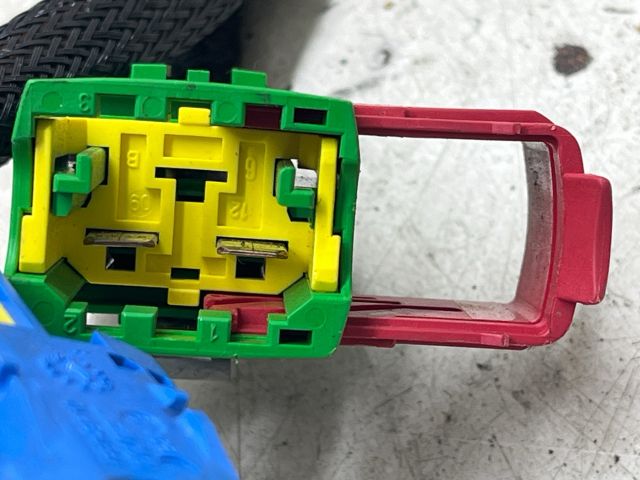 bontott PEUGEOT 3008 Fűtőradiátor (Elektromos)