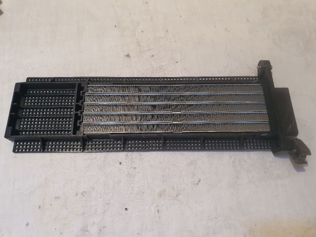 bontott PEUGEOT 3008 Fűtőradiátor (Elektromos)