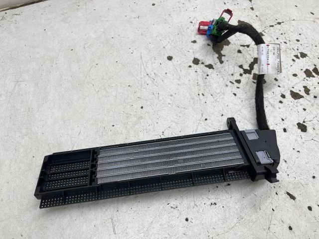 bontott PEUGEOT 3008 Fűtőradiátor (Elektromos)