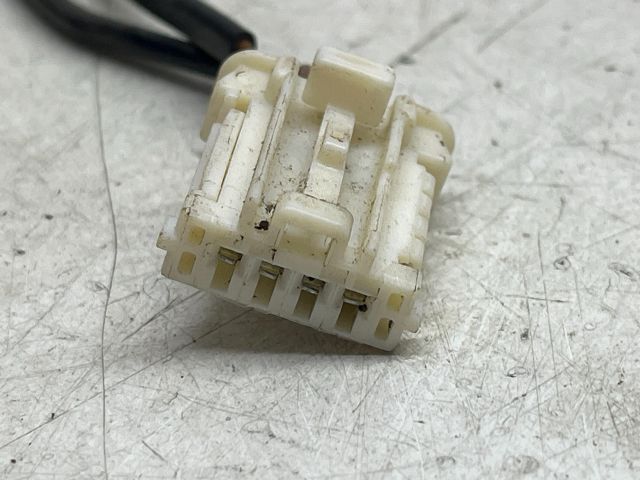 bontott PEUGEOT 3008 Hátsó középső Biztonsági Öv Csat