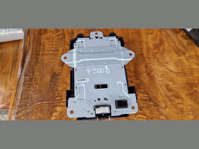 bontott PEUGEOT 3008 Head-Up Display