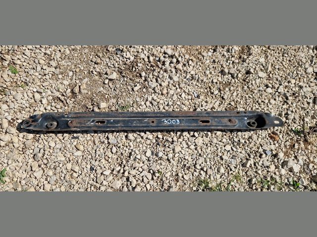 bontott PEUGEOT 3008 Homlokfal Alsó Tartó