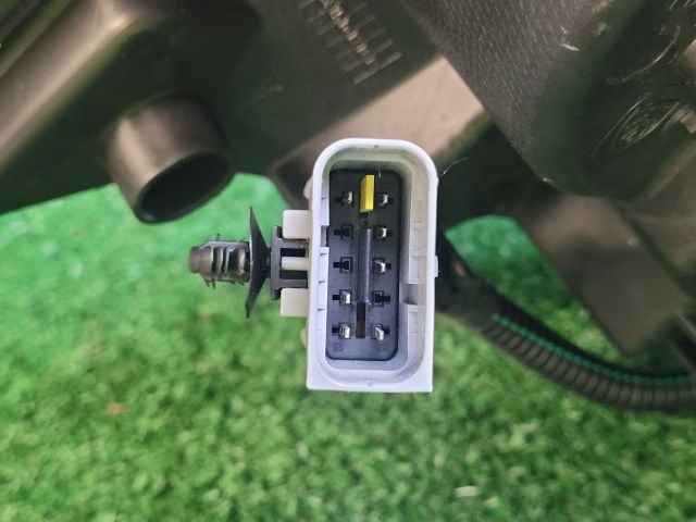 bontott PEUGEOT 3008 III Jobb Nappali Menetfény