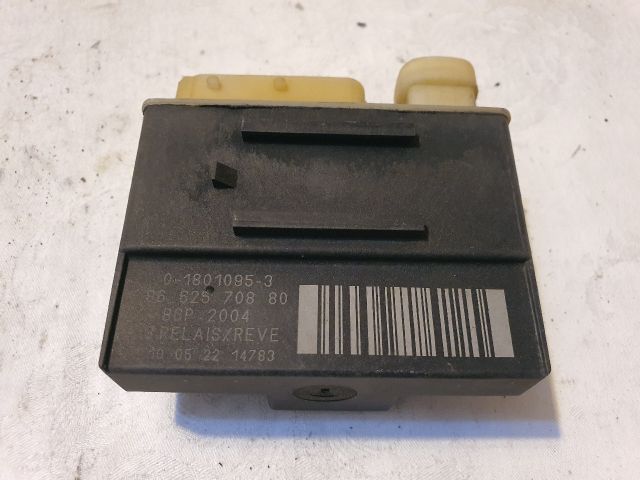 bontott PEUGEOT 3008 Izzító Relé