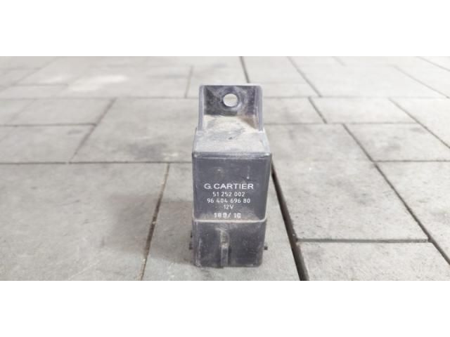 bontott PEUGEOT 3008 Izzító Relé