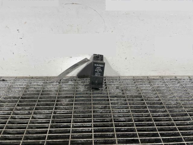 bontott PEUGEOT 3008 Izzító Relé