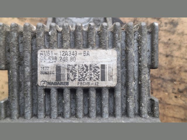 bontott PEUGEOT 3008 Izzító Relé