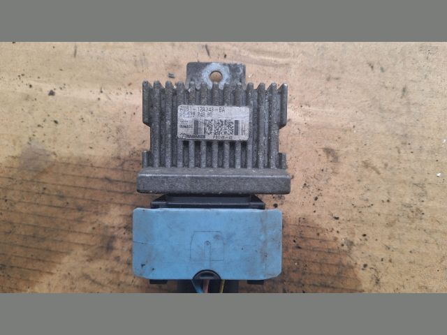 bontott PEUGEOT 3008 Izzító Relé