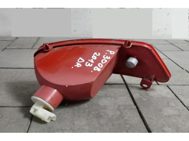 bontott PEUGEOT 3008 Jobb Alsó Hátsó Lámpa