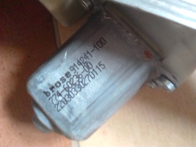 bontott PEUGEOT 3008 Jobb első Ablakemelő Motor