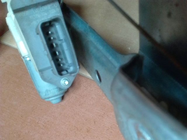 bontott PEUGEOT 3008 Jobb első Ablakemelő Motor