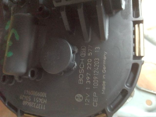 bontott PEUGEOT 3008 Jobb első Ablaktörlő Motor