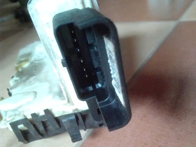 bontott PEUGEOT 3008 Jobb első Ajtózár