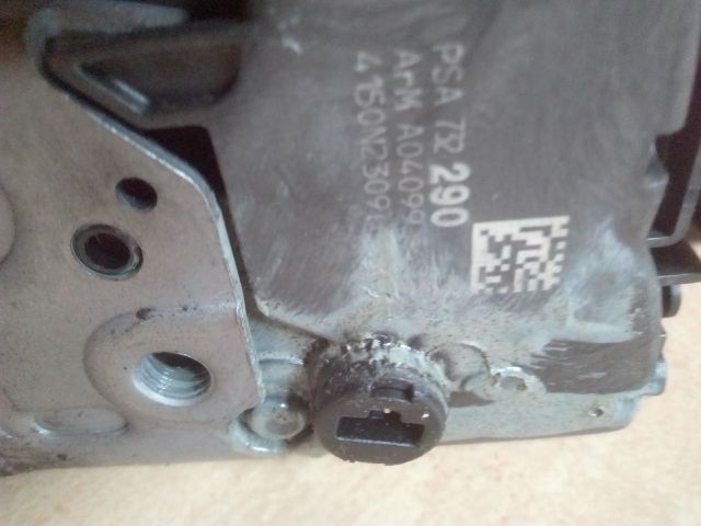 bontott PEUGEOT 3008 Jobb első Ajtózár