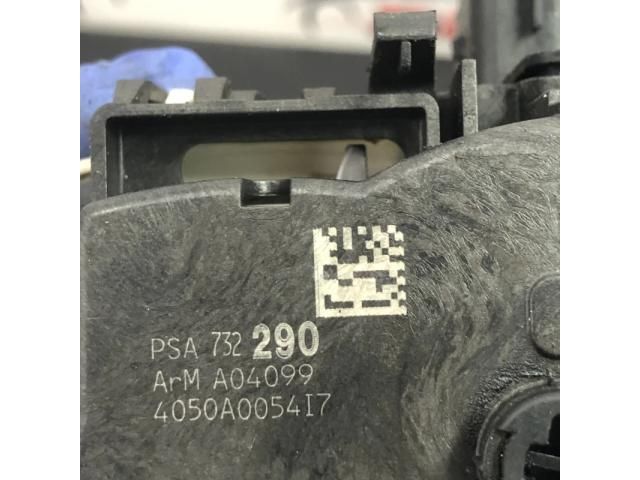 bontott PEUGEOT 3008 Jobb első Ajtózár