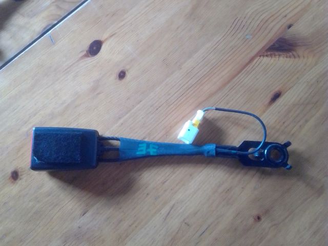 bontott PEUGEOT 3008 Jobb első Biztonsági Öv Csat