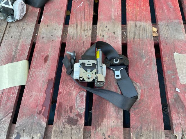 bontott PEUGEOT 3008 Jobb első Biztonsági Öv