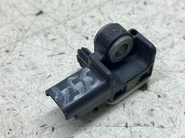 bontott PEUGEOT 3008 Jobb első Oldal Ütközés Érzékelő