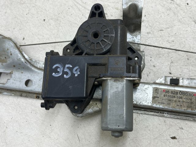 bontott PEUGEOT 3008 Jobb hátsó Ablakemelő Szerkezet (Elektromos)