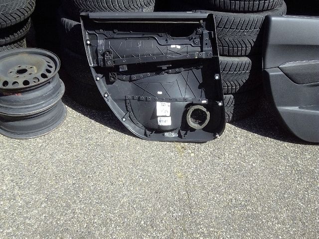 bontott PEUGEOT 3008 Jobb hátsó Ajtó Kárpit