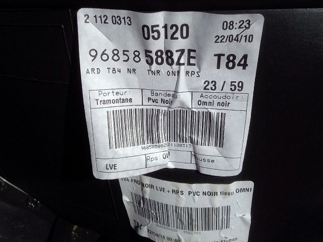 bontott PEUGEOT 3008 Jobb hátsó Ajtó Kárpit