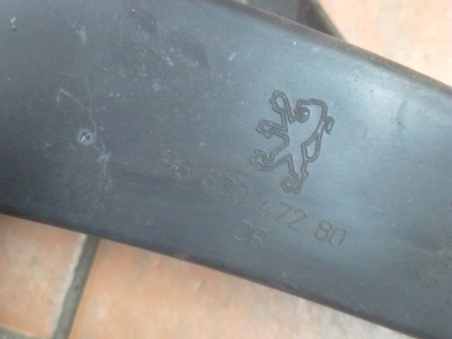 bontott PEUGEOT 3008 Jobb hátsó Oldal Lökhárító Tartó (Műanyag)