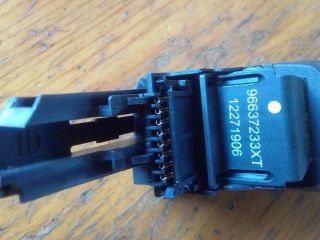 bontott PEUGEOT 3008 Jobb Multikormány Kapcsoló