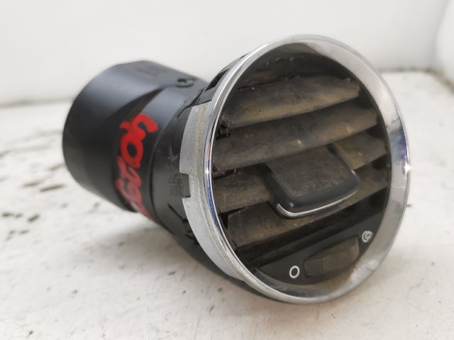 bontott PEUGEOT 3008 Jobb Szellőző