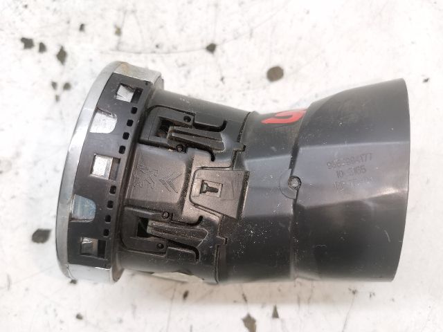 bontott PEUGEOT 3008 Jobb Szellőző