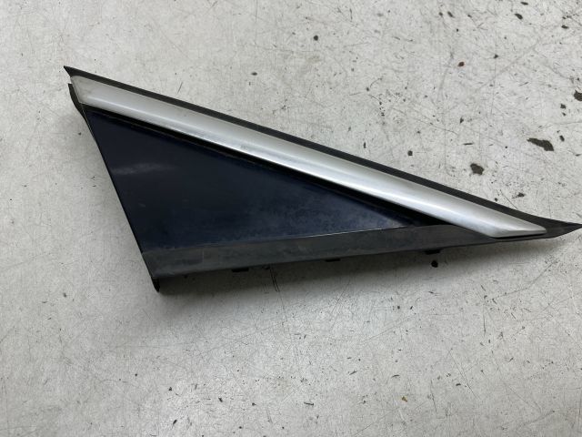 bontott PEUGEOT 3008 Jobb Visszapillantó Tükör Előtti Burkolat