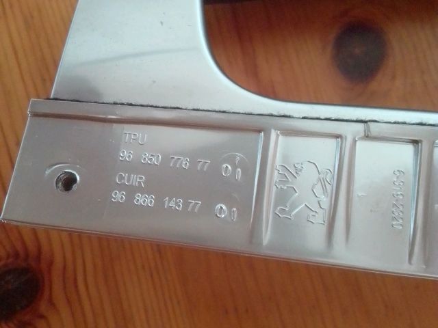 bontott PEUGEOT 3008 Kapaszkodó (Pozíciófüggetlen)