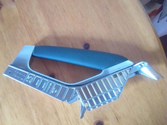 bontott PEUGEOT 3008 Kapaszkodó (Pozíciófüggetlen)