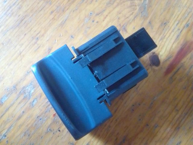 bontott PEUGEOT 3008 Kézifék Kapcsoló