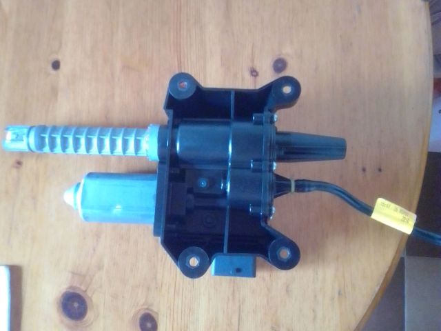 bontott PEUGEOT 3008 Kézifék Motor