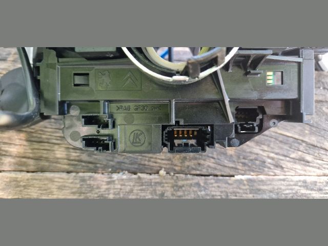 bontott PEUGEOT 3008 Komplett Kormánykapcsoló (Bajuszkapcsoló)