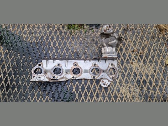 bontott PEUGEOT 3008 Középső Kipufogó Dob Hővédő Lemez