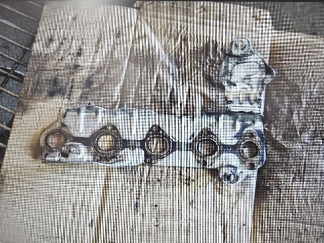 bontott PEUGEOT 3008 Középső Kipufogó Dob Hővédő Lemez