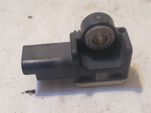 bontott PEUGEOT 3008 Központi Ütközés Érzékelő